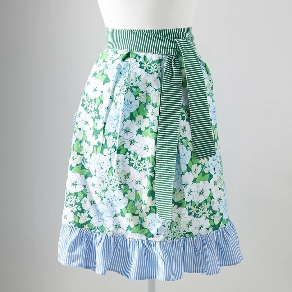 NWT Anthropologie Lyla Half Apron Blue Floral - Picture 2 of 3